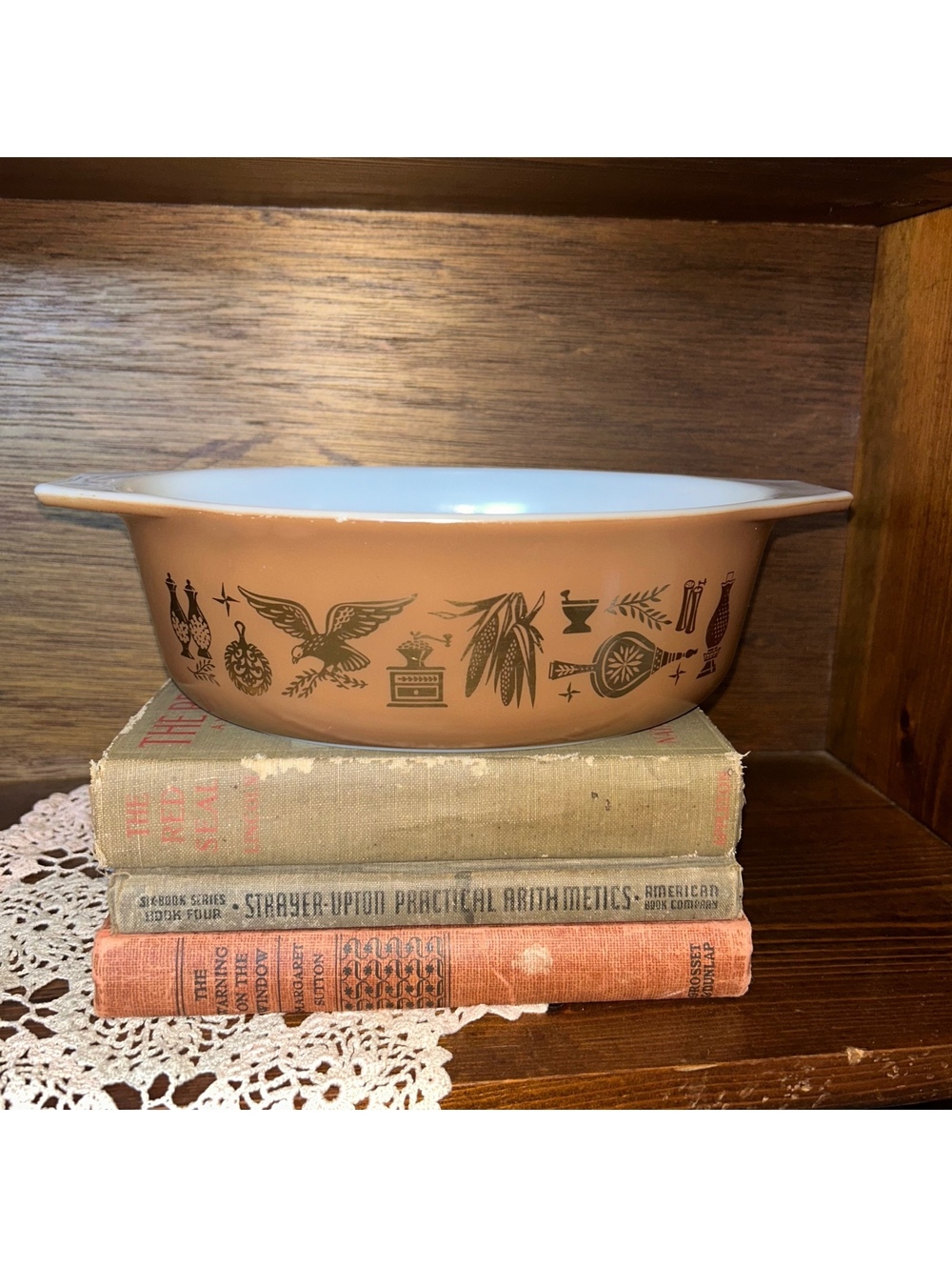 Pyrex Early American 043 1.5 Qt Brown Gold Oval Casserole Dish No Lid
